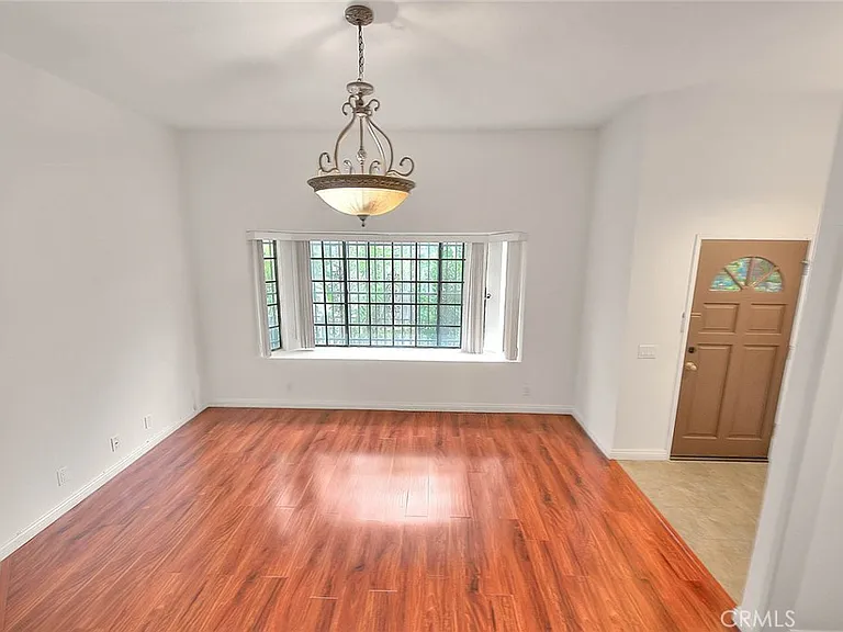 319 N Lincoln Ave #A — Photo 2