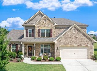 1806 Lornadoone Dr, Dacula, GA 30019