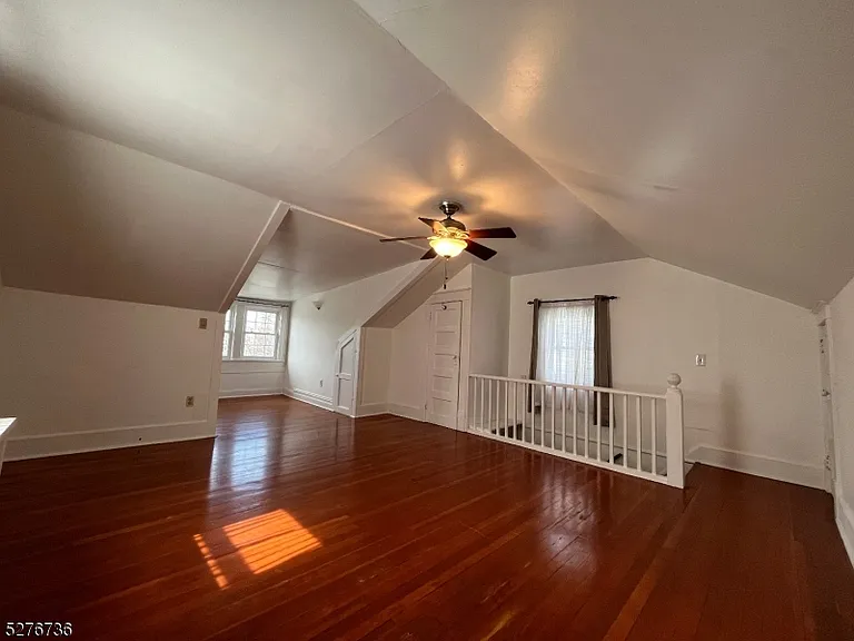 364 Chestnut St — Photo 14