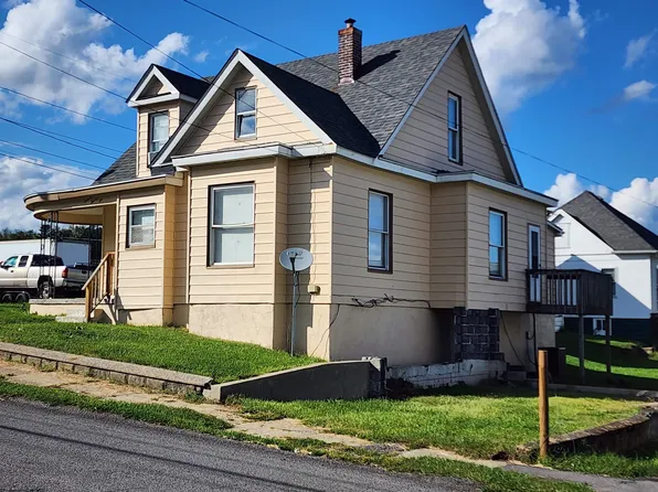 1622 Adams Ave, Clarksburg, WV 26301