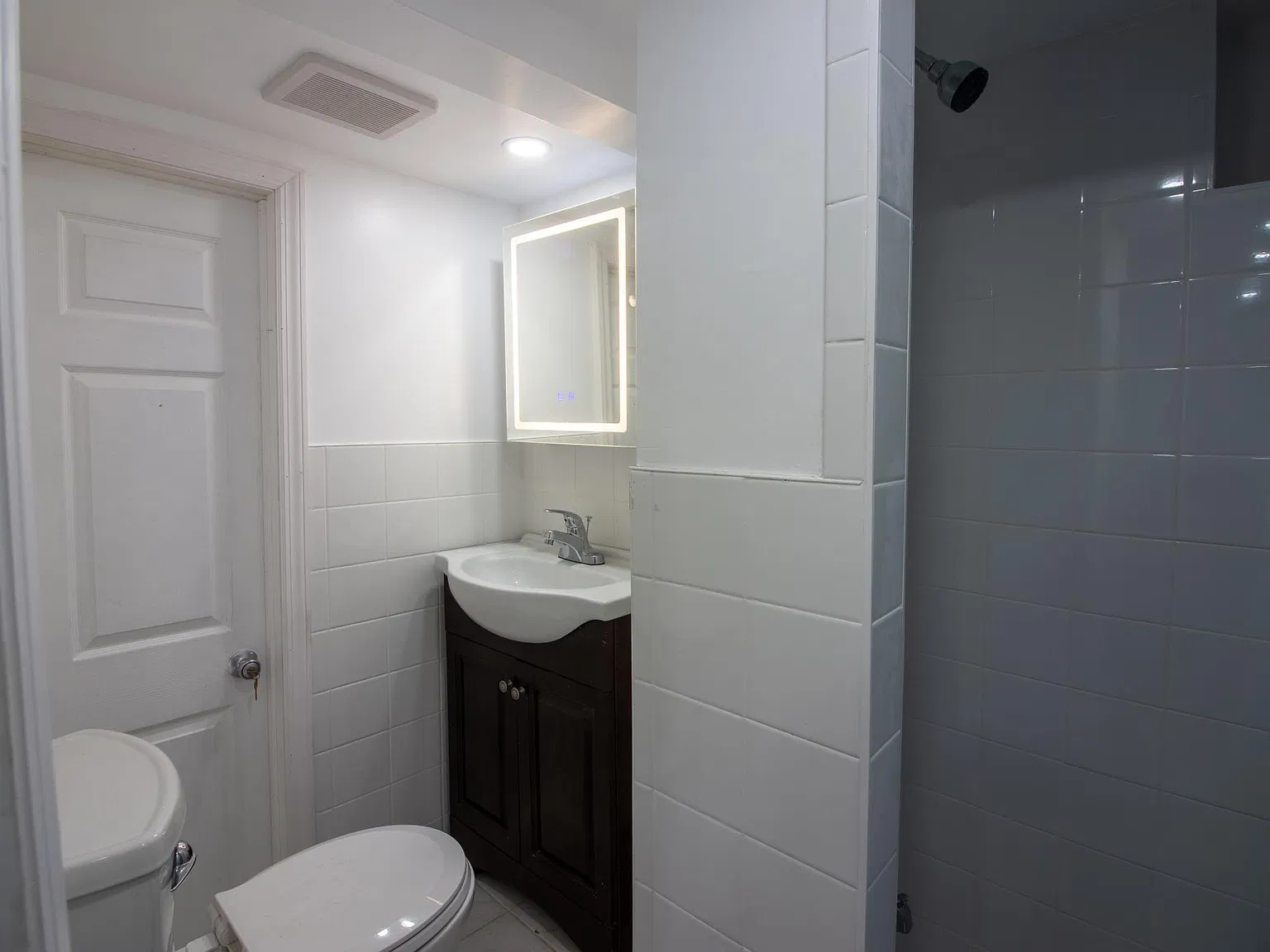 Colonial Rd, West Hempstead — Photo 2
