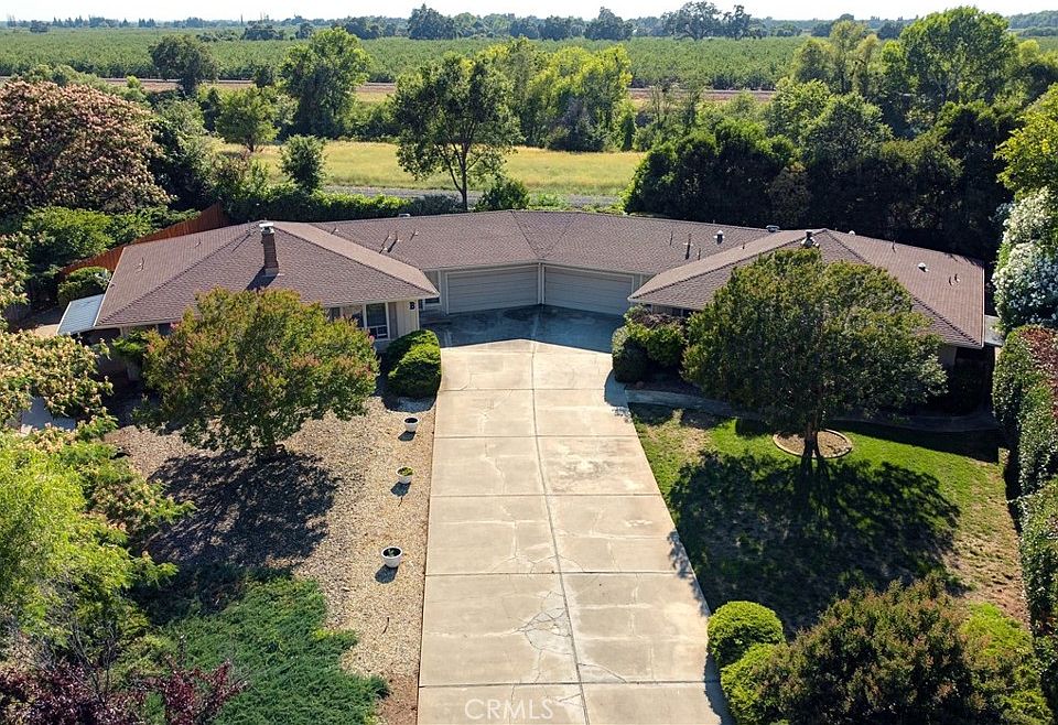 1st image of 11 Greenview Cir