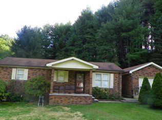 311 Spanker Branch Rd, Fairdale, WV 25839