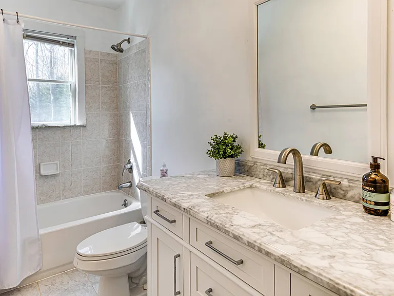 36 Barnes Ave — Photo 8