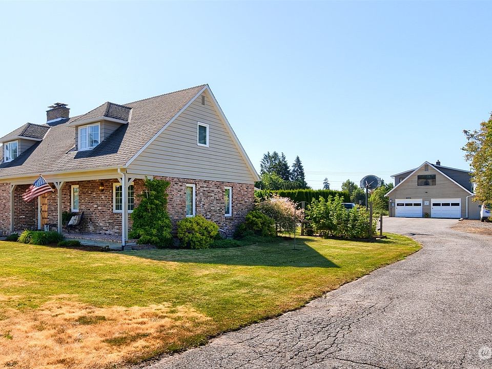 Driveways entrance to the heart of this amazing property with so much to offer.>