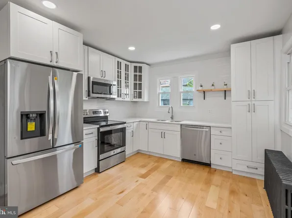 34 Lash St, Shillington, PA 19607