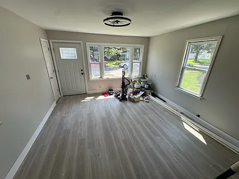 2 bed, 900 sqft, $1,350 — Photo 3