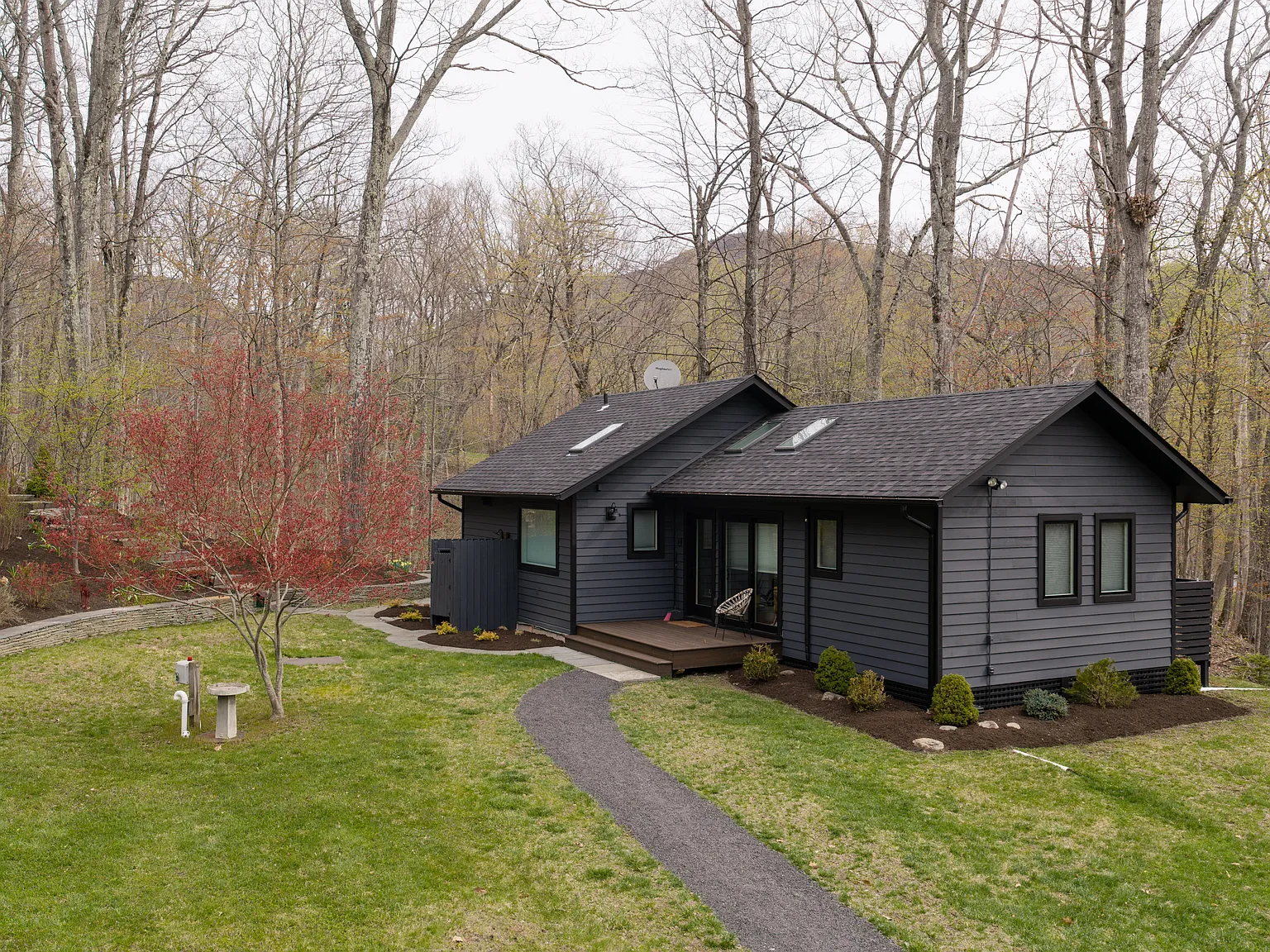3 bed, 1164 sqft, $5,500 — Photo 1