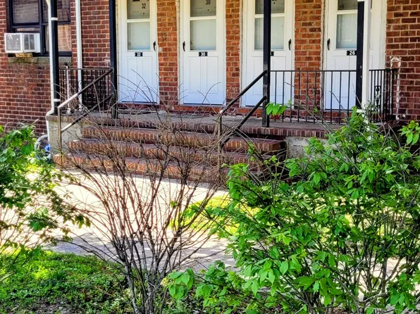 28 Hampton Ct, Maywood, NJ