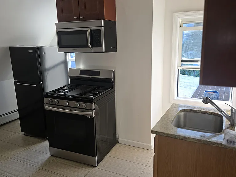316 Summer Ave #2 — Photo 7