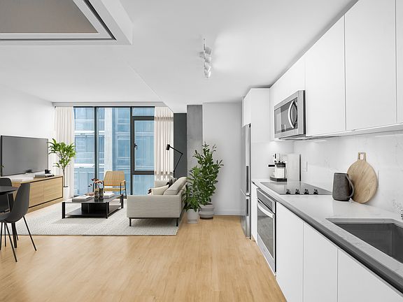 4th image of 707 Terry Ave #2B-1Ba-800Sqft