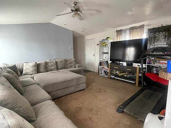 5th image of 2101 Mora St
