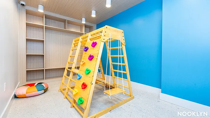 Rented by Nooklyn NYC LLC | media 54