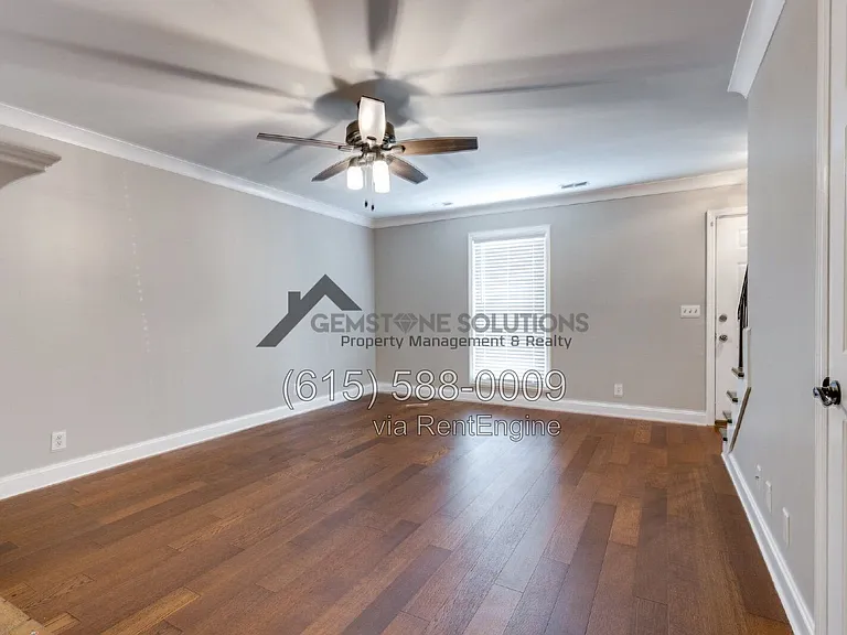 717 Fox Ridge Dr — Photo 11