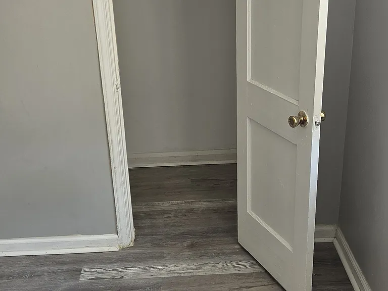 921 Ellicott Dr — Photo 8