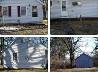 1129 Airport Rd, Norton Shores, MI 49441