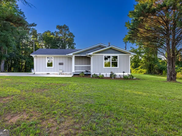 257 Kelly Farm Rd, Newnan, GA 30265