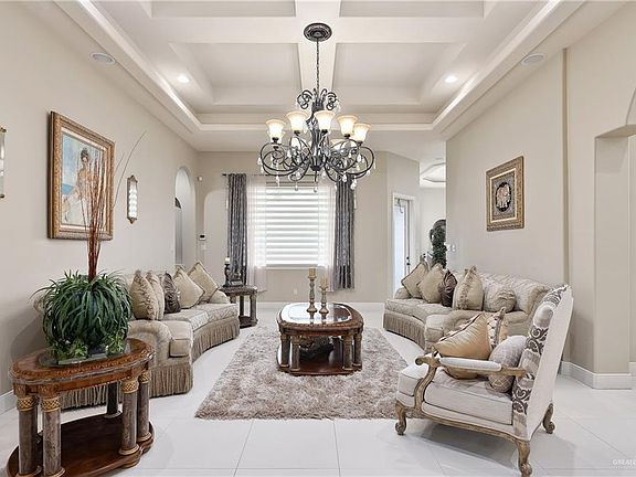 3rd image of 3105 Santa Monica St