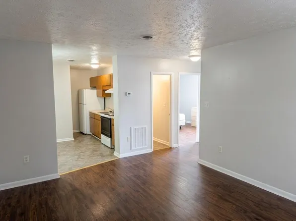 21 W 6th St, Front Royal, VA 22630