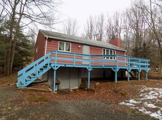 25 Fox Hill Rd, Albrightsville, PA 18210