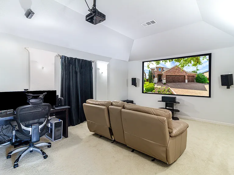 600 Wilshire Ln — Photo 23