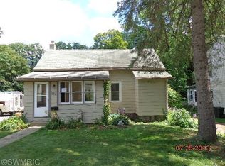 522 N Madison St, Marshall, MI
