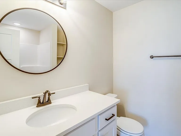 12225 W Fennec St — Photo 10