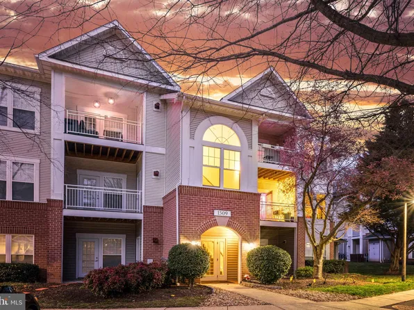1509 N Point Dr APT 1, Reston, VA 20194
