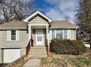 4720 NE 47th St, Kansas City, MO 64117