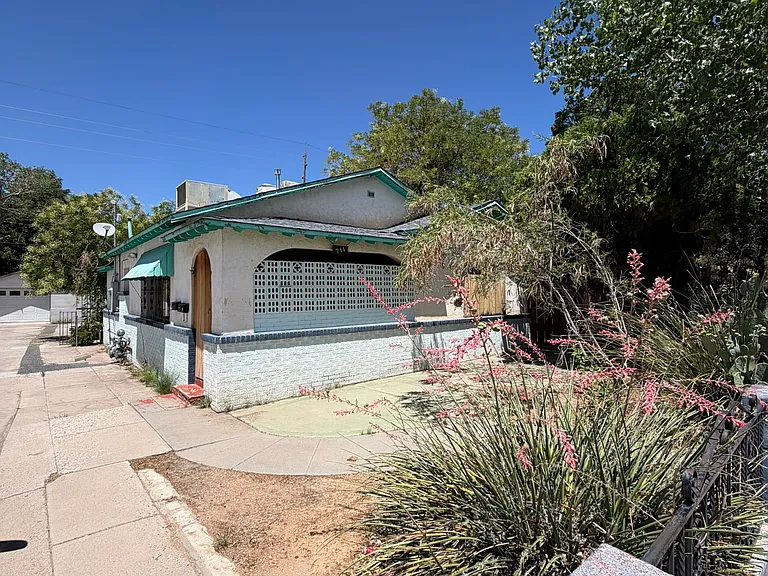 711 Iron Ave SW — Photo 36