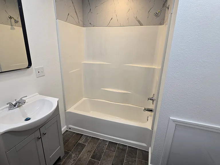 657 W Main St #1 — Photo 6