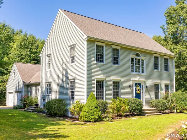 54 Pleasant Valley Road, Clinton, CT 06413