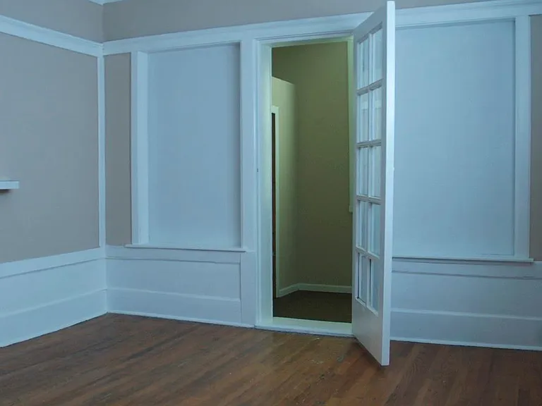 6636 S Woodlawn Ave — Photo 5