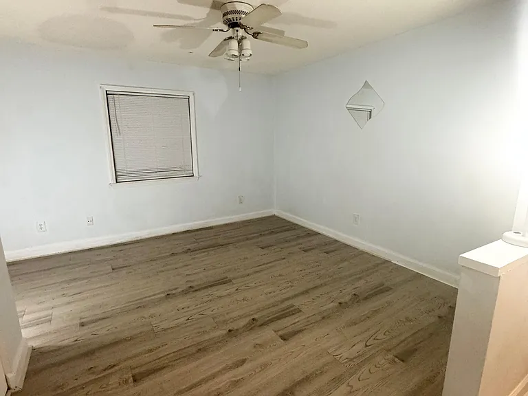 2522 Avent Ferry Rd #102 — Photo 4
