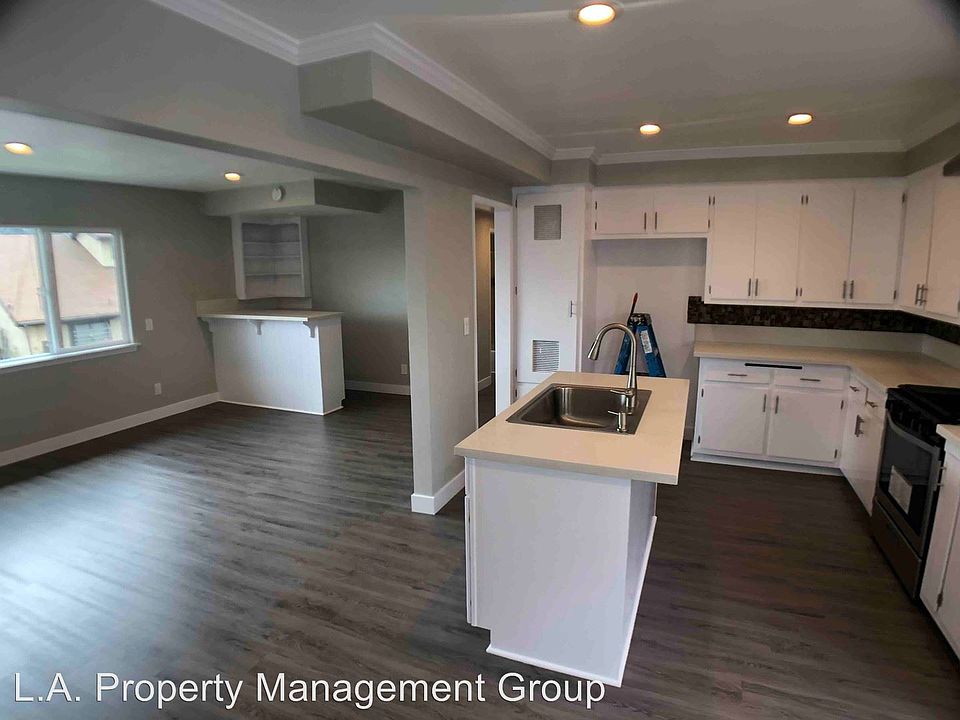 1st image of 2827 Chadwick Cir