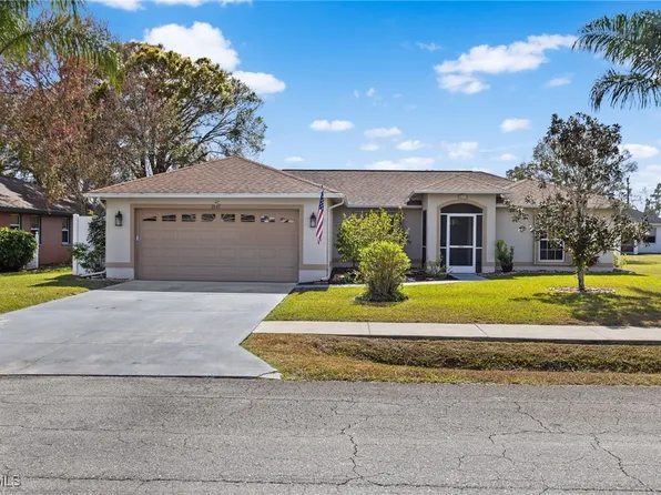 2607 8th St W, Lehigh Acres, FL 33971