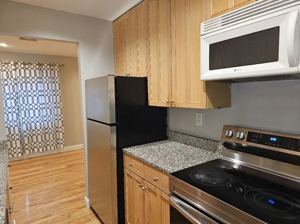 45 Loomis St APT 101, Malden, MA 02148