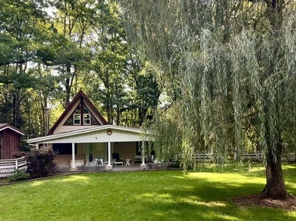 151 Kings Mountain Rd, Rockwood, PA 15557