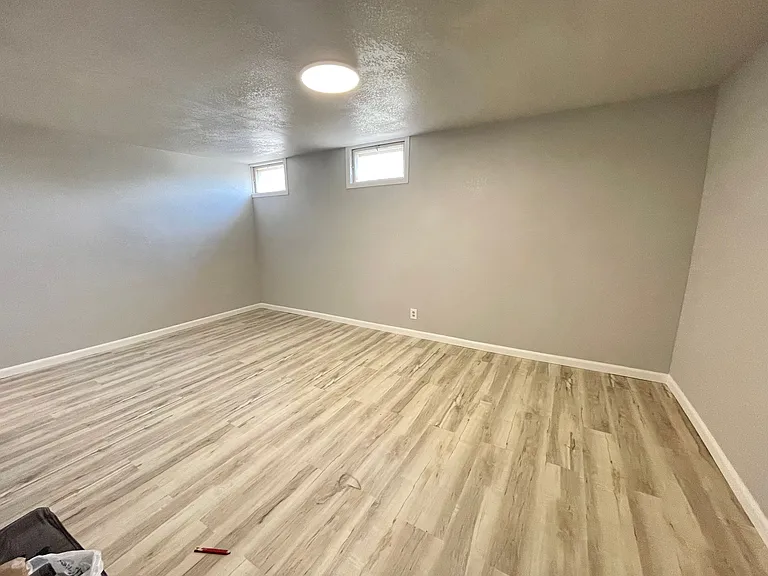 1604 S Kenwood St — Photo 19