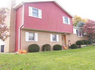 150 Valley View Dr, Kittanning, PA