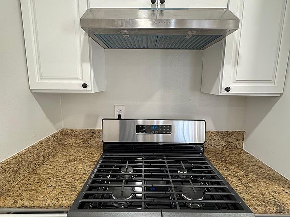 5th image of 1253 N Las Palmas Ave APT 2
