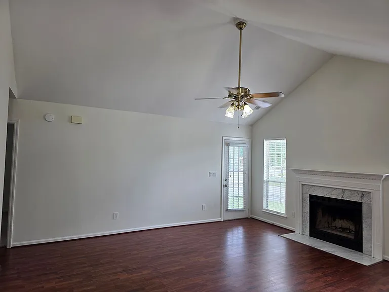 123 Toura Ln — Photo 8