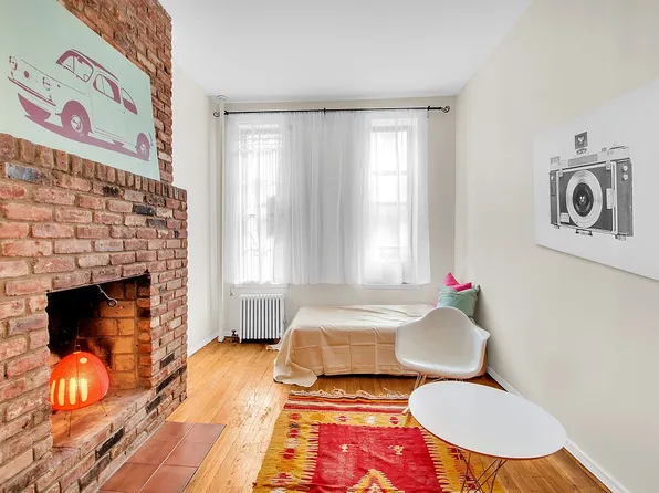 24 Cornelia St APT 4, Manhattan, NY 10014