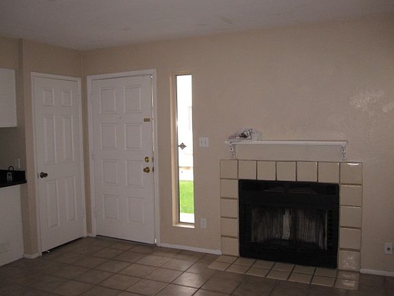 5th image of 16225 N 30th St Unit 2