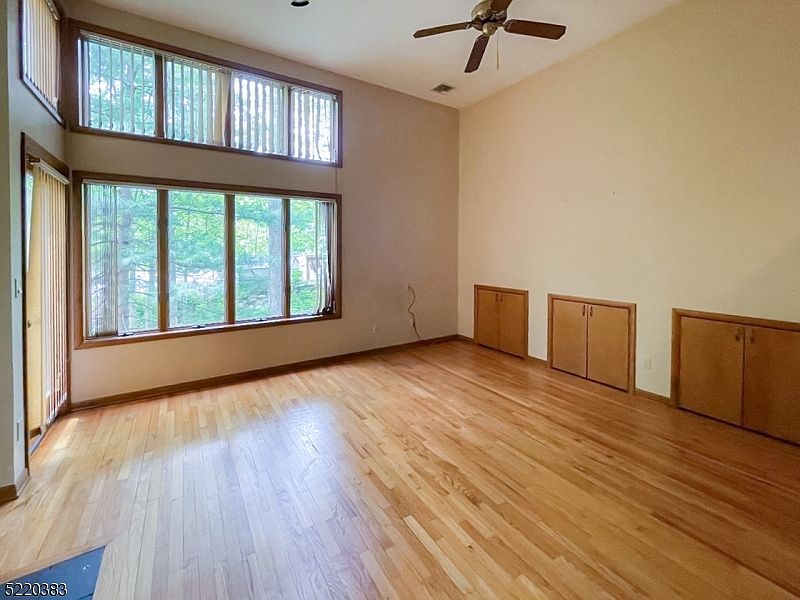 8 Allen Dr, Kinnelon, NJ 07405 MLS 3843377 Zillow