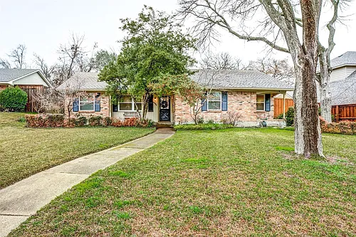 9921 Windlake Cir Photo 1