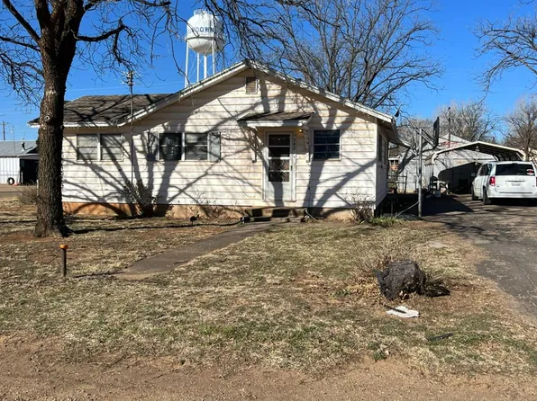 942 S Hockley Ave, Sundown, TX 79372