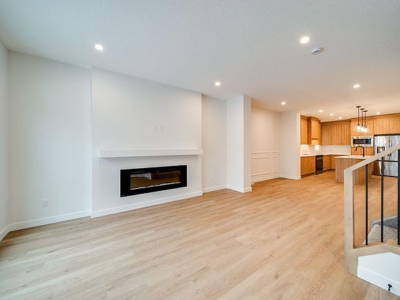 4th image of 9536 148th St NW