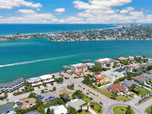 331 8th Ave, Tierra Verde, FL 33715