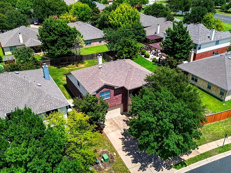 4489 Western Lake Dr — Photo 4